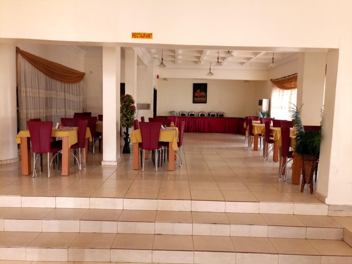 Hotel Benizia Asaba Exterior foto
